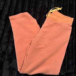 Figs Small Livingston Coral Pink